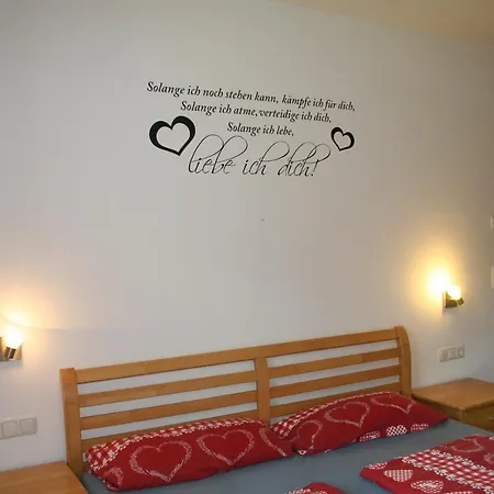 Apartamento Ferienwohnungen Bachmann Strassen