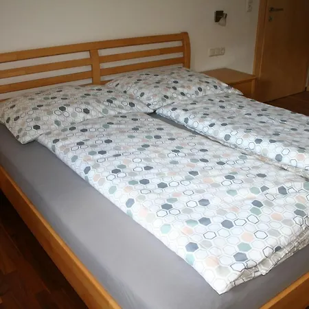 Jaeger Apartment *